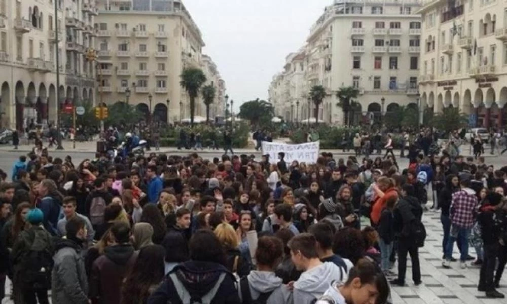Θεσσαλονίκη: Συναγερμός στην αστυνομία από δύο πορείες την ίδια ώρα - Φόβοι για επεισόδια